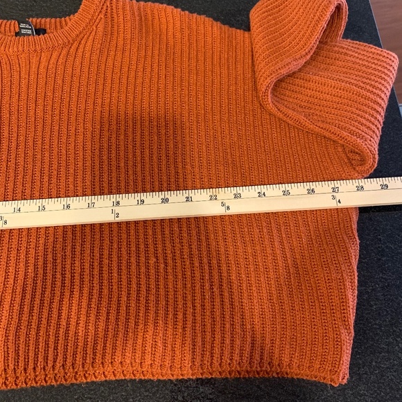 *Urban Heritage Cropped Knit Sweater Burnt Orange Medium Crew Neck Long Sleeve - Picture 10 of 12